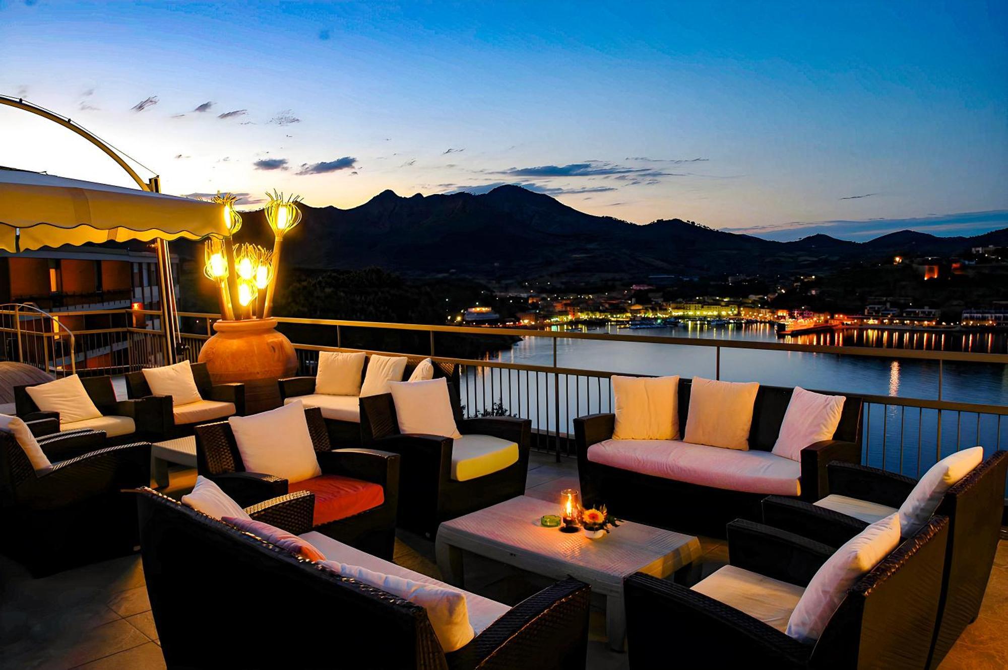 Hotiday Room Collection - Porto Azzurro Capoliveri  Buitenkant foto